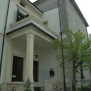  Bed & Breakfast Le Maddalene